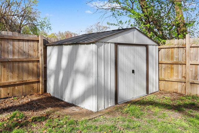 416 Forest Street, Kalamazoo City, MI 49001