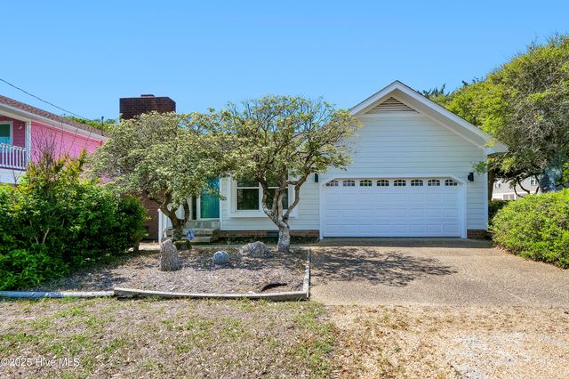 301 E Avenue, Kure Beach, NC 28449