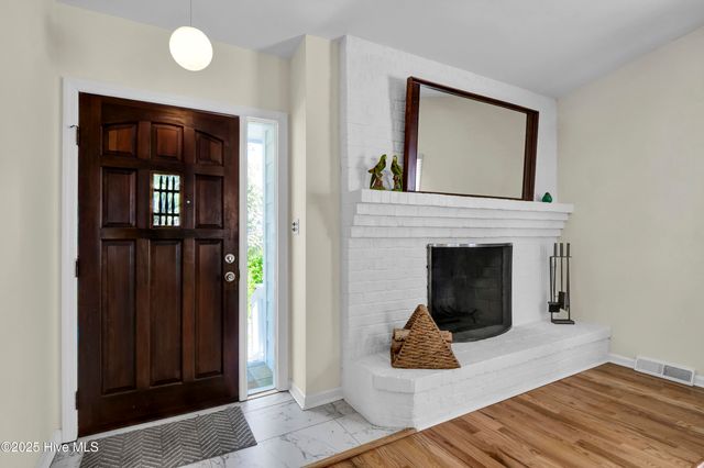 301 E Avenue, Kure Beach, NC 28449