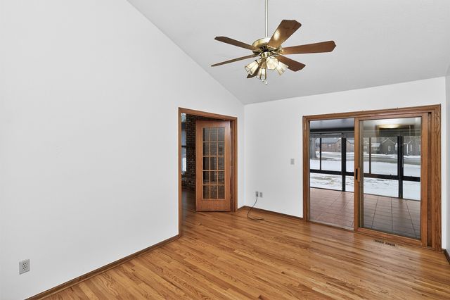 1915 Elm Circle, West Des Moines, IA 50265