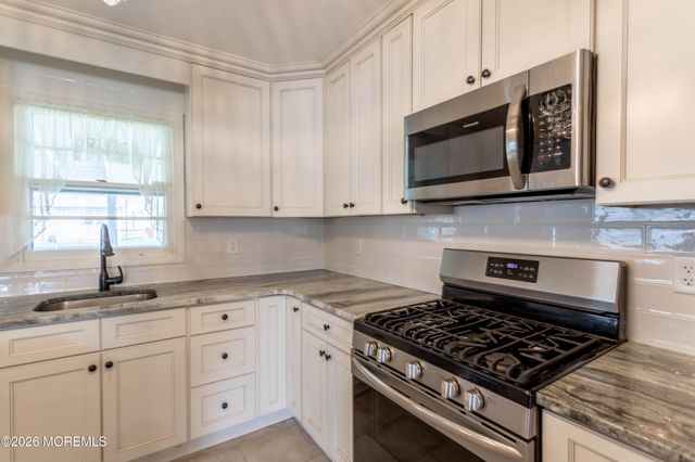 13 Nostrand Drive, Toms River, NJ 08757