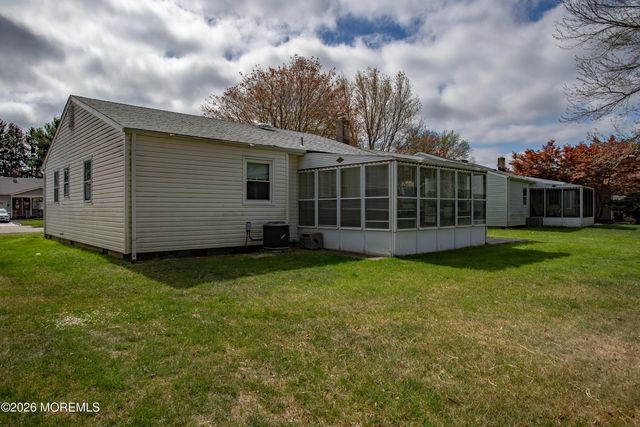 13 Nostrand Drive, Toms River, NJ 08757