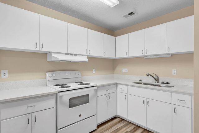 500 Channel Marker Street 2, Mary Esther, FL 32569