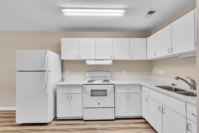 500 Channel Marker Street 2, Mary Esther, FL 32569