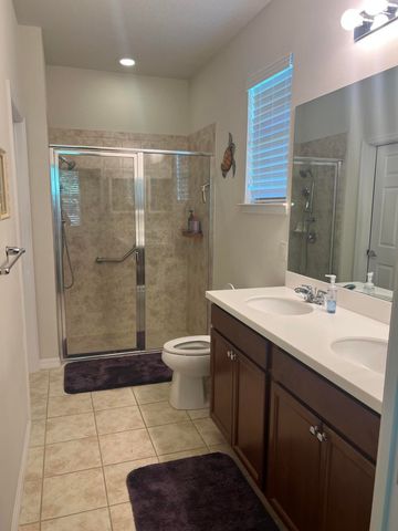 1041 Normandie Way, Vero Beach, FL 32960