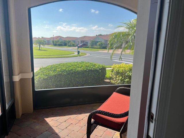 1041 Normandie Way, Vero Beach, FL 32960