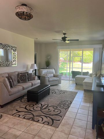 1041 Normandie Way, Vero Beach, FL 32960