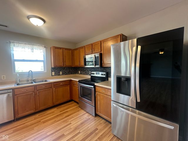 9168 Bainbridge Drive, Camby, IN 46113