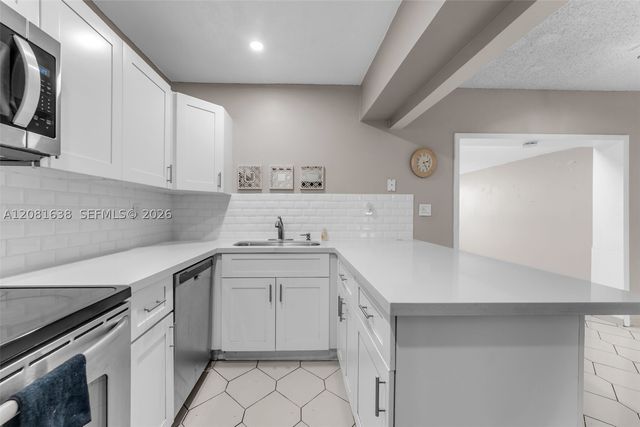 2018 SW 103rd Ct, Miami, FL 33165