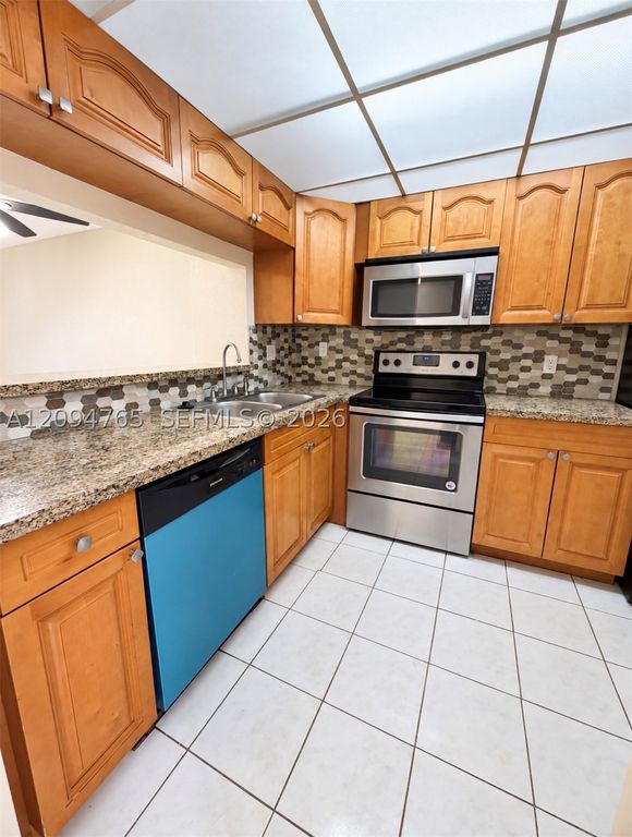 19741 SW 114th Ave 362, Miami, FL 33157
