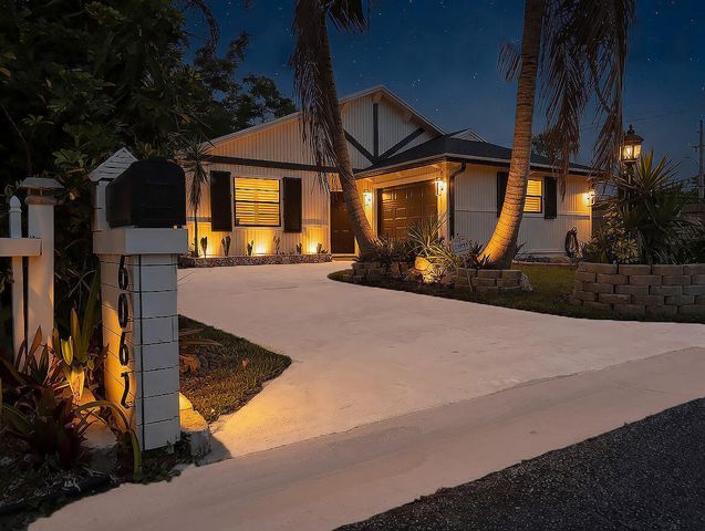 6062 Bania Wood Circle, Atlantis, FL 33462