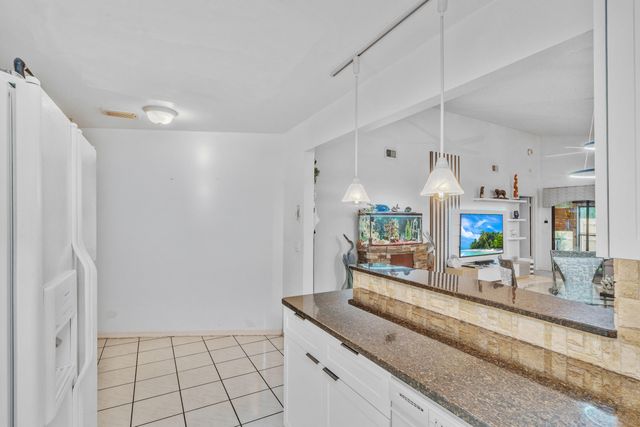6062 Bania Wood Circle, Atlantis, FL 33462