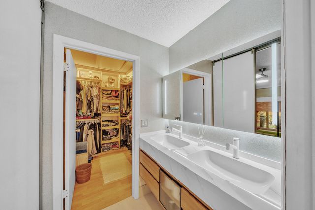 6062 Bania Wood Circle, Atlantis, FL 33462