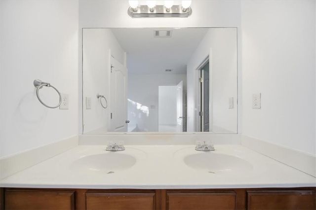 18 Greenfield Drive, Dawsonville, GA 30534