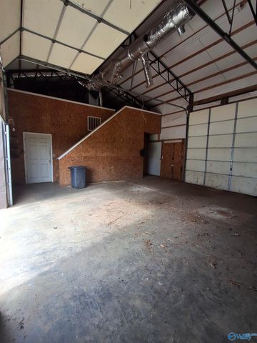 431 Narrow Lane, New Market, AL 35761