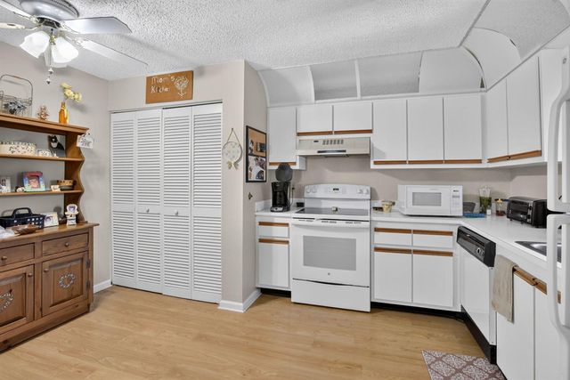 3610 NW 95th Terrace, Sunrise, FL 33351