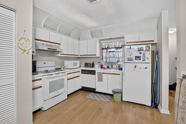 3610 NW 95th Terrace, Sunrise, FL 33351