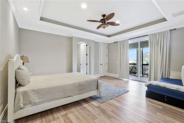 541 Taylor CT, Marco Island, FL 34145