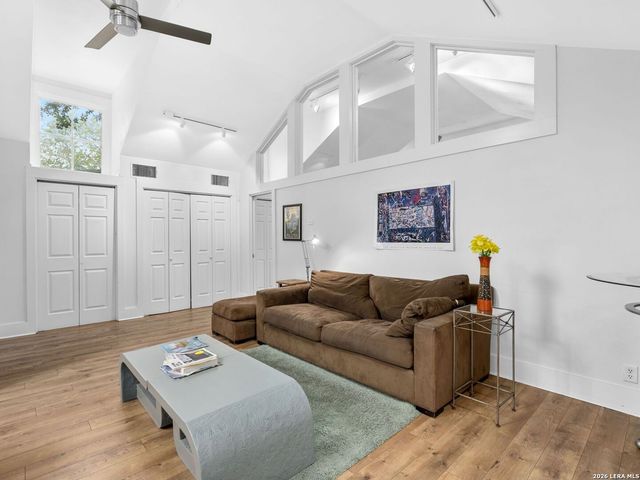 215 Beauregard - Unit B, San Antonio, TX 78204