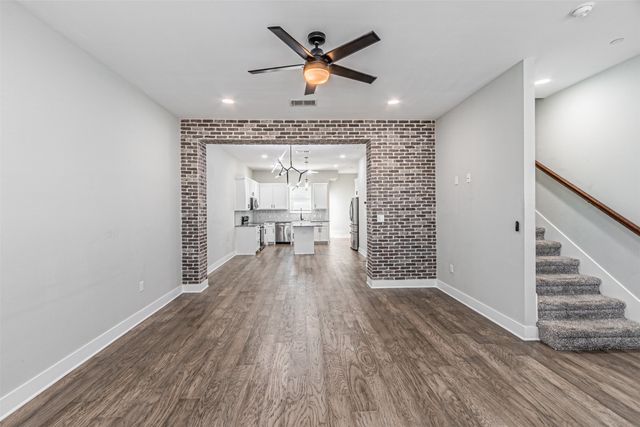 313 N Mill Street, Lewisville, TX 75057