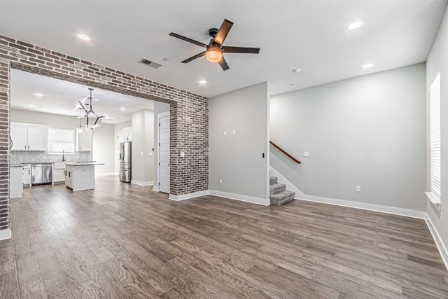 313 N Mill Street, Lewisville, TX 75057