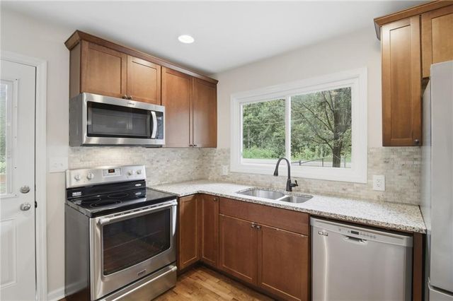 6815 Bannister Road, Cumming, GA 30028