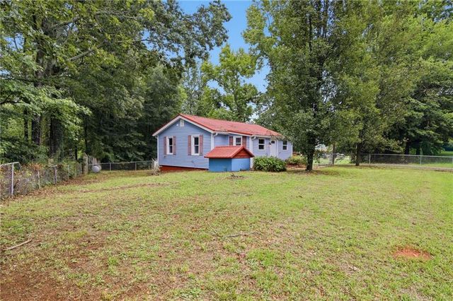6815 Bannister Road, Cumming, GA 30028