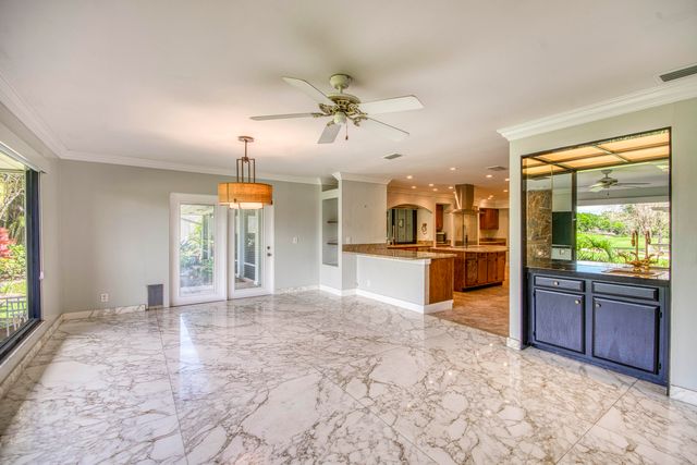 1 Balfour Road E, Palm Beach Gardens, FL 33418