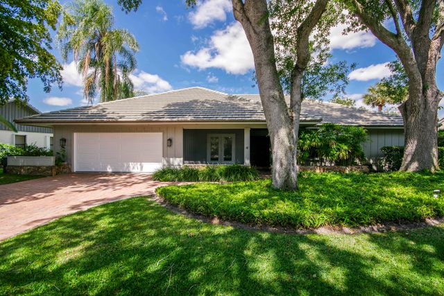 1 Balfour Road E, Palm Beach Gardens, FL 33418