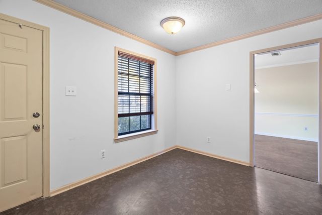 6465 EASTBRIER DR, Bartlett, TN 38135