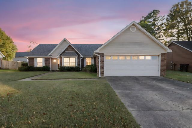 6465 EASTBRIER DR, Bartlett, TN 38135