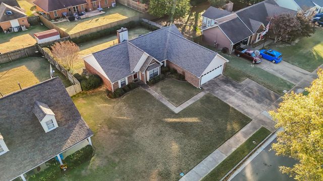 6465 EASTBRIER DR, Bartlett, TN 38135
