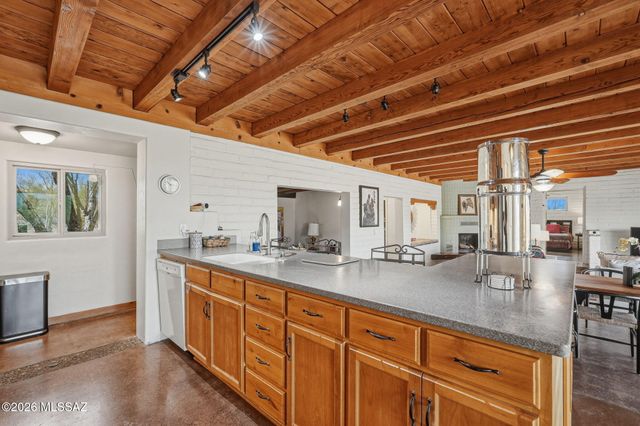 2481 N Lloyd Bush Drive, Tucson, AZ 85745