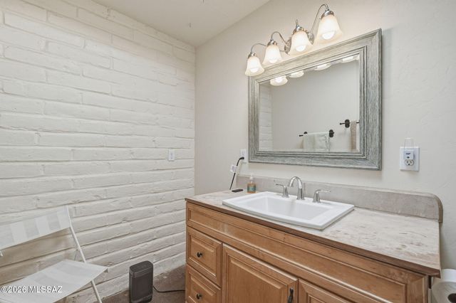 2481 N Lloyd Bush Drive, Tucson, AZ 85745