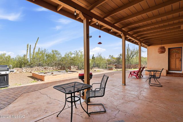 2481 N Lloyd Bush Drive, Tucson, AZ 85745