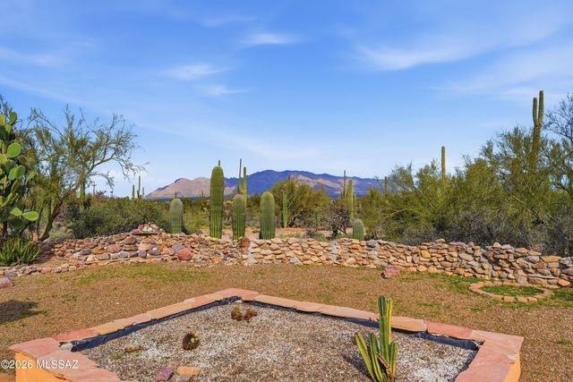 2481 N Lloyd Bush Drive, Tucson, AZ 85745