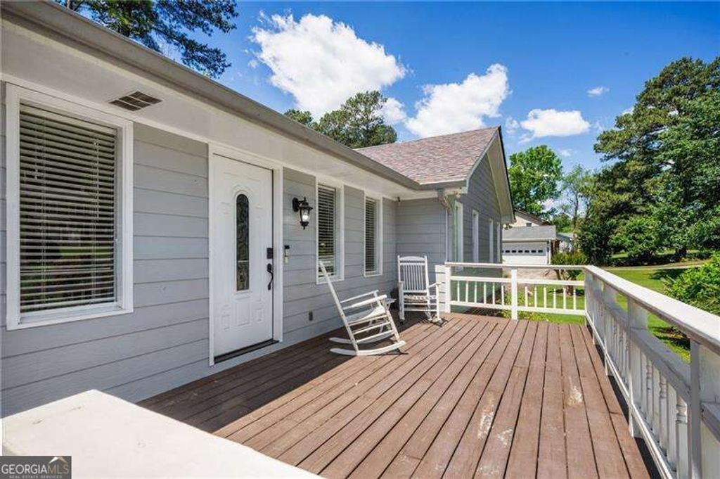 493 Greg Drive SW, Lilburn, GA 30047 — photo 5