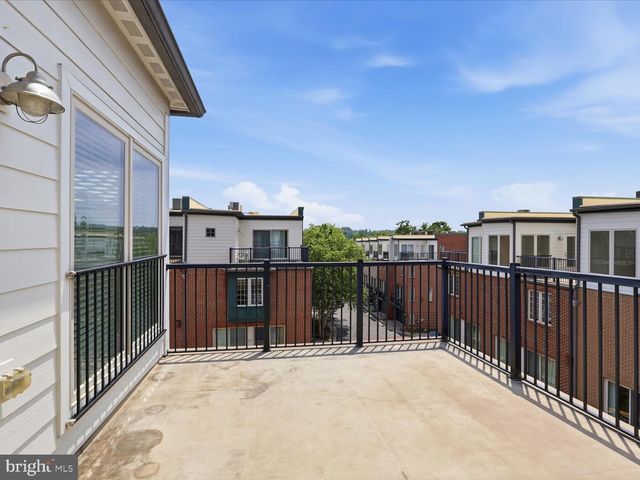 3153 BLUE BARN WAY, Fairfax, VA 22031