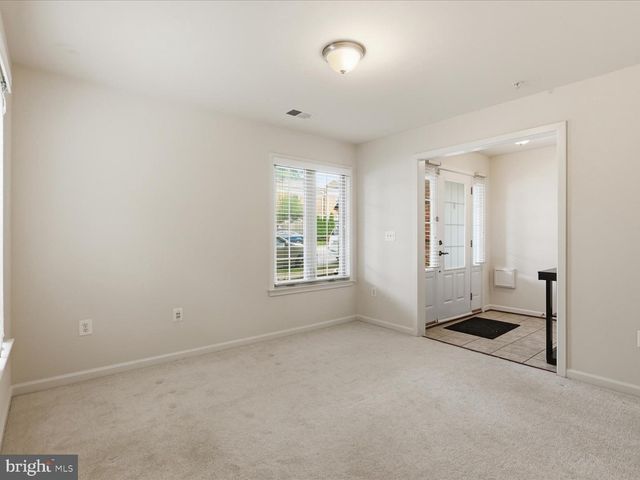 3153 BLUE BARN WAY, Fairfax, VA 22031