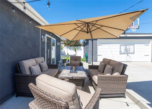 18417 Glenburn Avenue, Torrance, CA 90504