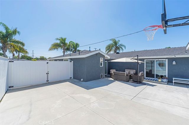 18417 Glenburn Avenue, Torrance, CA 90504
