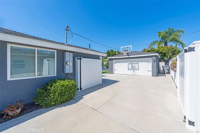 18417 Glenburn Avenue, Torrance, CA 90504