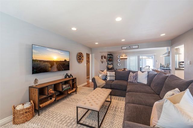 18417 Glenburn Avenue, Torrance, CA 90504