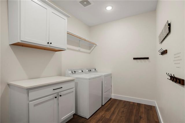 5004 Cedar Grove Way, Lawrence, KS 66049