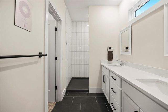 5004 Cedar Grove Way, Lawrence, KS 66049