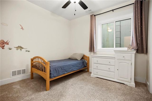 5004 Cedar Grove Way, Lawrence, KS 66049