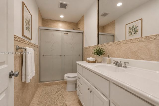 15725 SW 102nd Place, Miami, FL 33157
