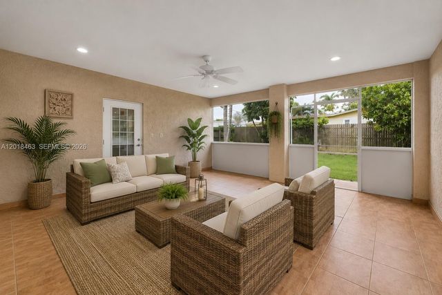15725 SW 102nd Place, Miami, FL 33157