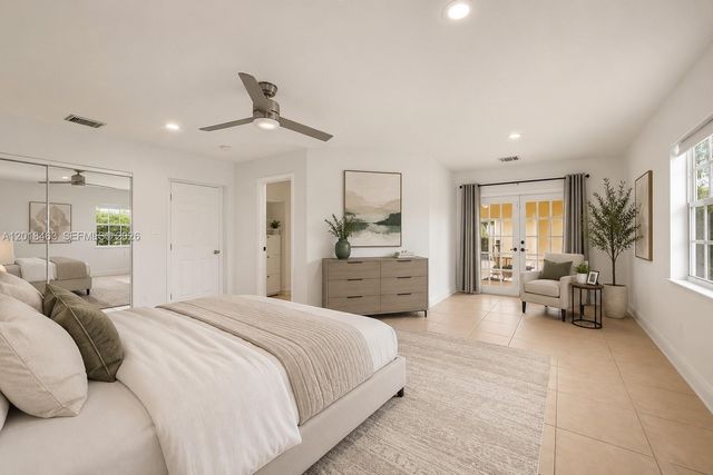 15725 SW 102nd Place, Miami, FL 33157