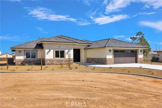 21960 Ramona, Apple Valley, CA 92307